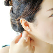 Cute Pearl Cat Stud Earrings
